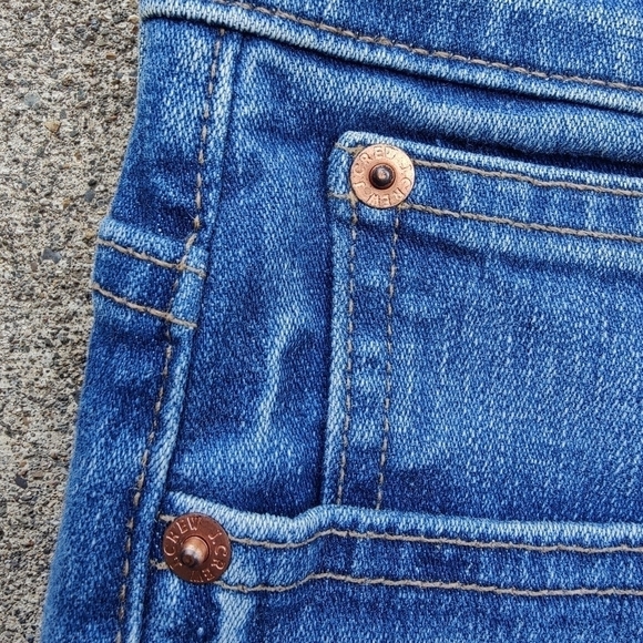 NWT J.Crew 9" Rise Billie Demi-Boot Crop Blue Jeans Size 29 Pants Style AQ790 - Picture 12 of 16